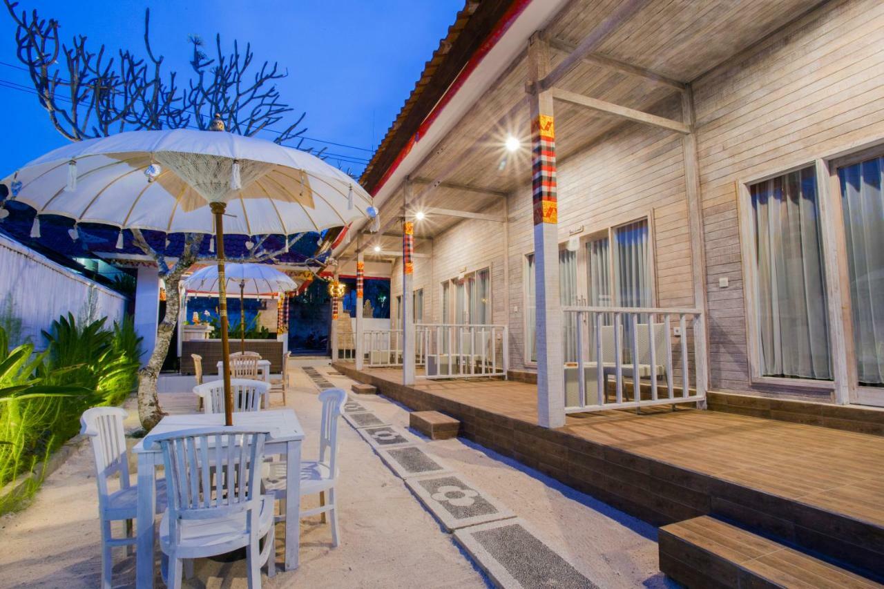 The Waterfront Beach House Lembongan Exterior foto